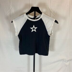 H&M Divided Cropped Star Graphic Raglan Baby Tee – Women’s Small
